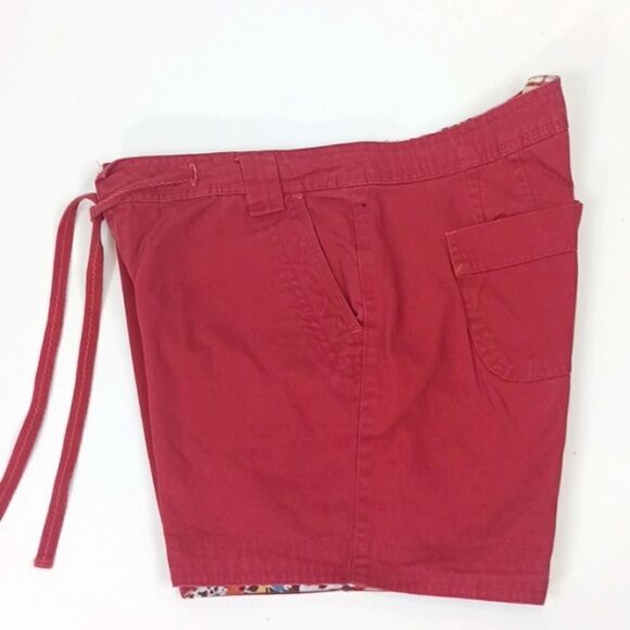 Natural Reflections coral shorts reversible floral hemline and drawstring waist - Picture 3 of 8